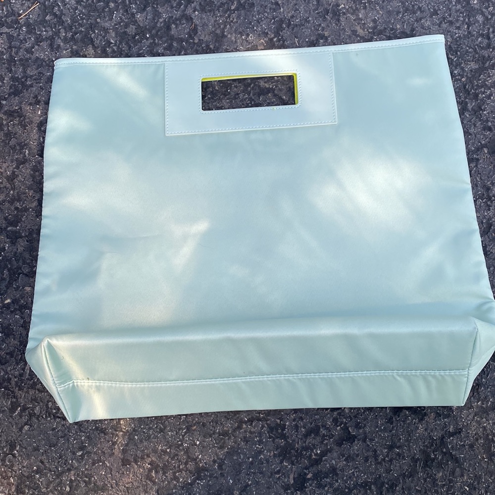 Clinique make up bag - Picture 3 of 4